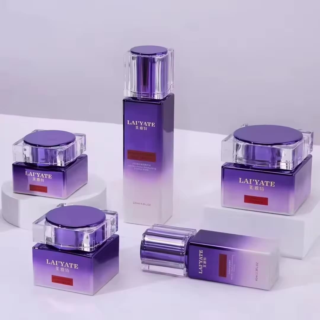 bộ chai lọ mỹ phẩm