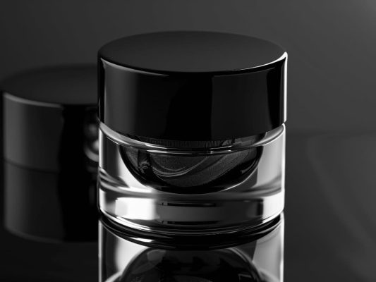 chai lọ mỹ phẩm tối giản