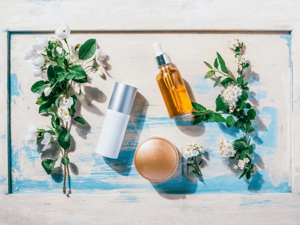 gia công chai lọ mỹ phẩm theo yêu cầu