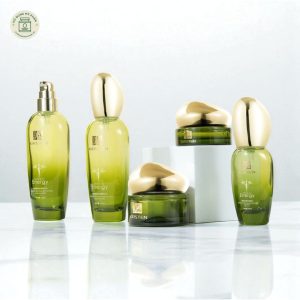 Bộ chai lọ mỹ phẩm thủy tinh xanh lá nắp vàng mã TT034
