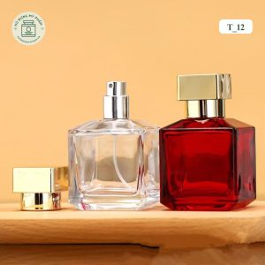 Chai nước hoa dung tích 50ml và 70ml phối màu đỏ và trắng trong suốt sang trọng.