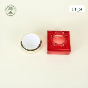Mẫu hũ đựng kem face bằng thủy tinh màu đỏ dáng vuông nắp vàng kim mã TT64 sang trọng.