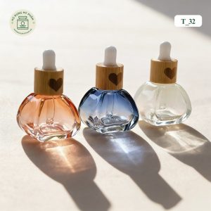 Mẫu chai tinh dầu thủy tinh vuông nắp gỗ mã T_32